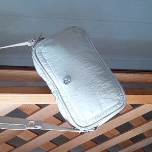 Lululemon Crossbody bag in Steel Gray